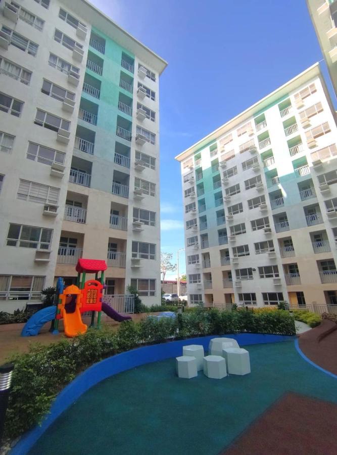Davao Condo 2Br Pool Wifi Netflix Buitenkant foto