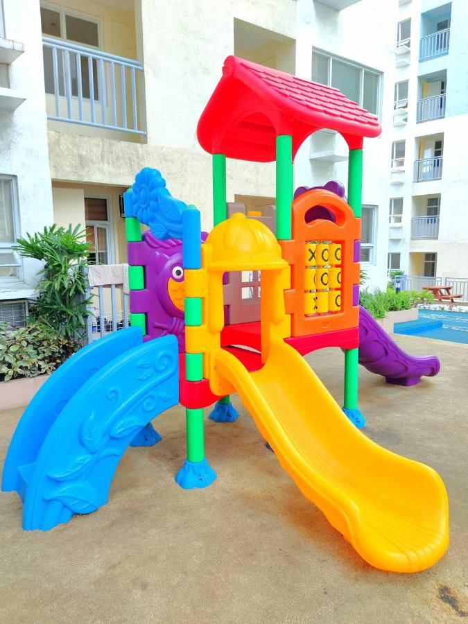 Davao Condo 2Br Pool Wifi Netflix Buitenkant foto