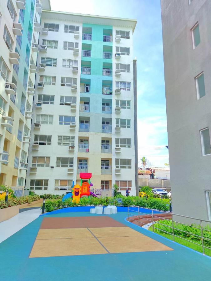 Davao Condo 2Br Pool Wifi Netflix Buitenkant foto