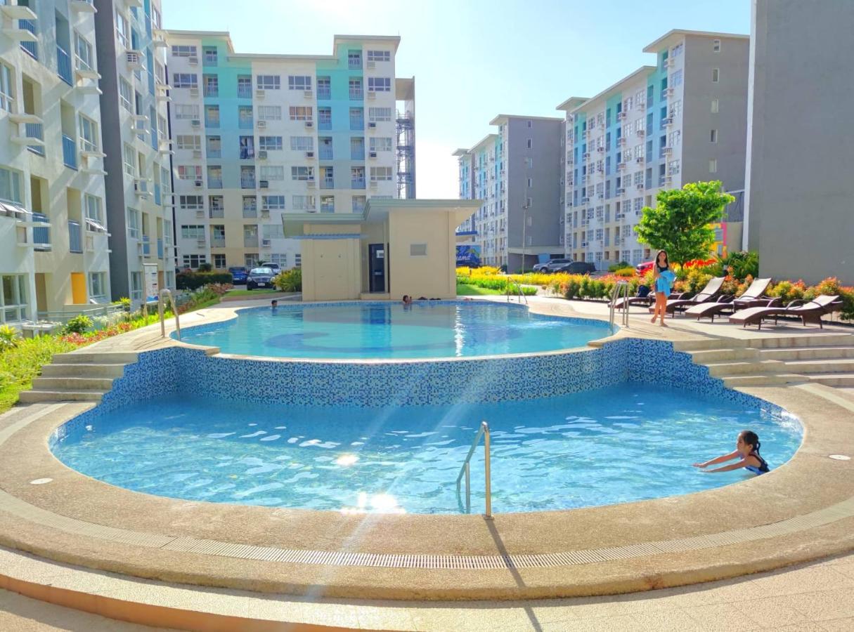 Davao Condo 2Br Pool Wifi Netflix Buitenkant foto
