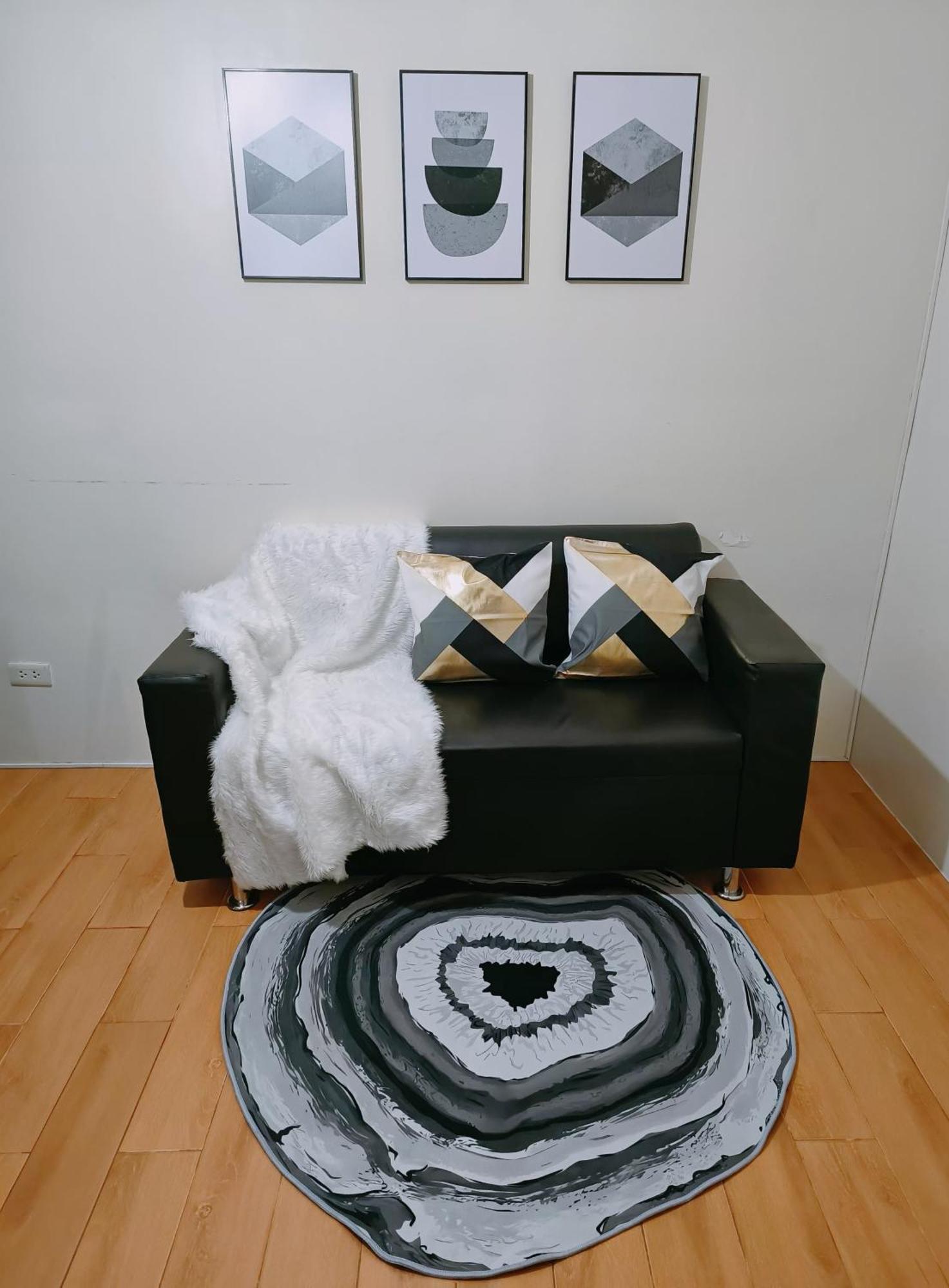 Davao Condo 2Br Pool Wifi Netflix Buitenkant foto