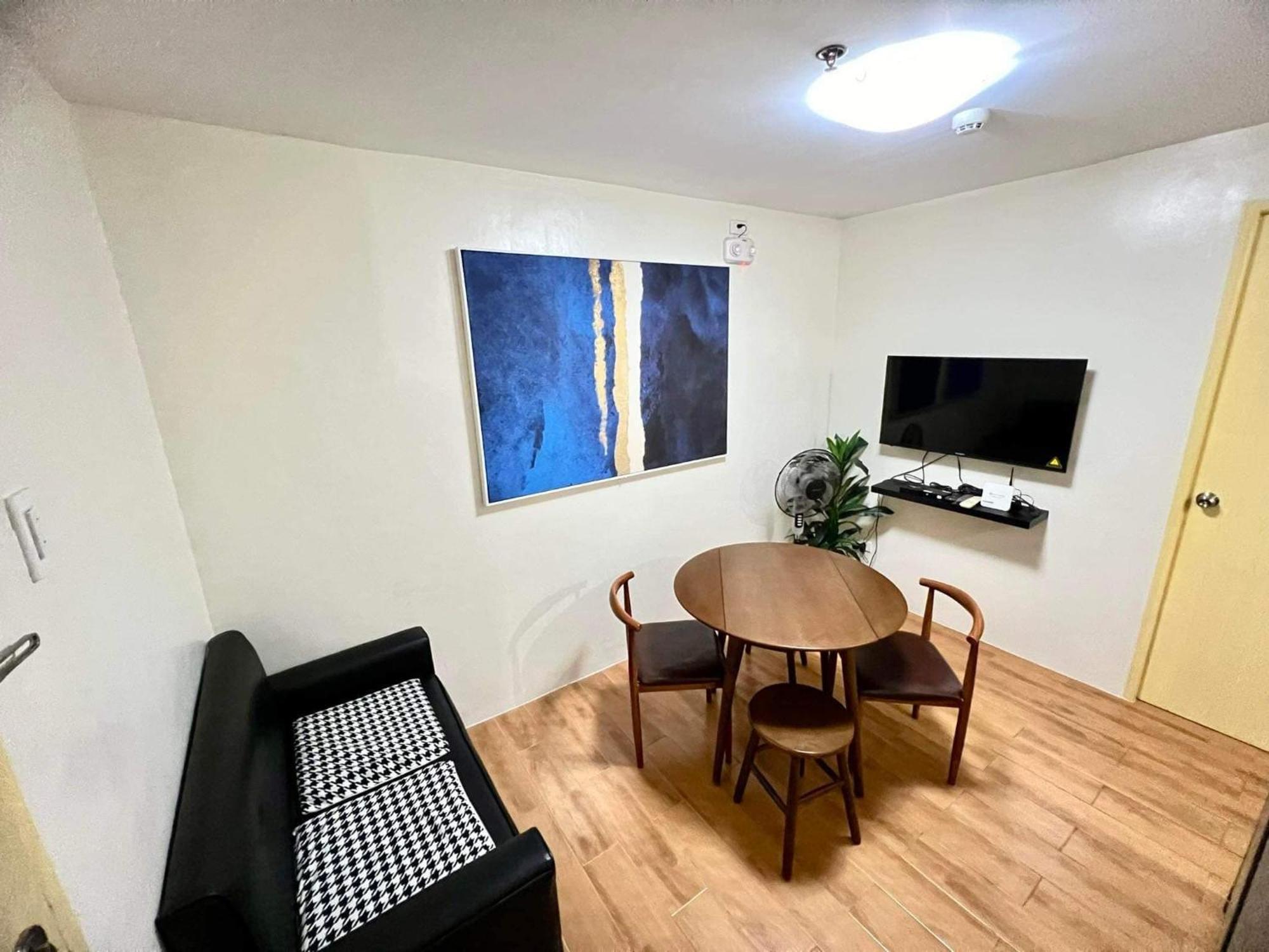 Davao Condo 2Br Pool Wifi Netflix Buitenkant foto